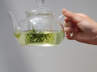 喝茶的好處和壞處分別是什么，長(zhǎng)期喝茶有什么危害？