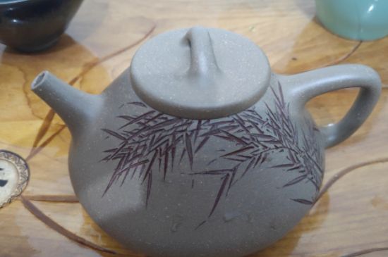 沖泡肉桂用紫砂壺還是蓋碗，武夷巖茶肉桂可以用紫砂壺沖泡嗎？