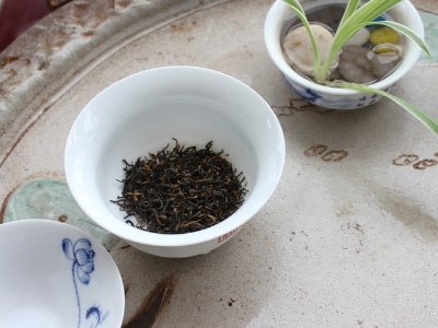 喝茶的好處和壞處分別是什么，長(zhǎng)期喝茶有什么危害？
