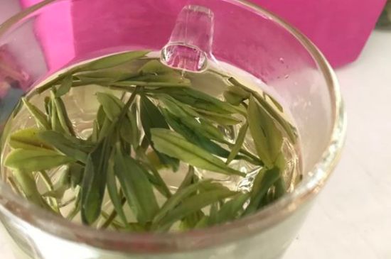 正常下一斤茶葉能喝多久，一個(gè)人一般一個(gè)月喝多少茶葉