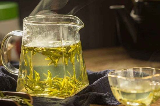 蜂蜜泡茶葉的副作用，蜂蜜泡茶葉有什么禁忌