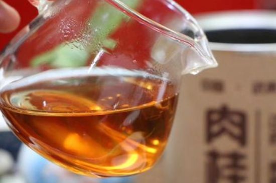 女人喝肉桂紅茶有什么好處，肉桂加紅茶的功效與作用