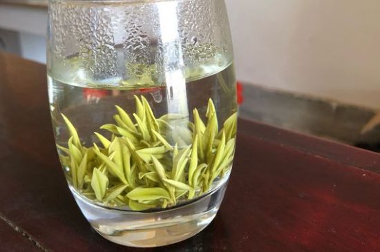 安吉白茶夏天怎么保存，安吉白茶能冷凍儲存嗎？