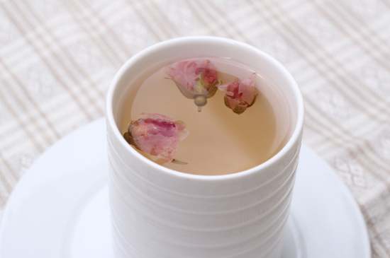 怎么判斷玫瑰花茶好不好，玫瑰花茶怎么樣鑒別