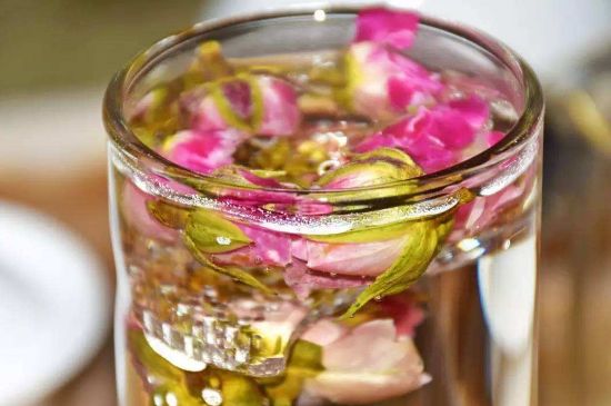 好玫瑰花茶多少錢一斤啊，玫瑰花茶價(jià)格多少錢合理？