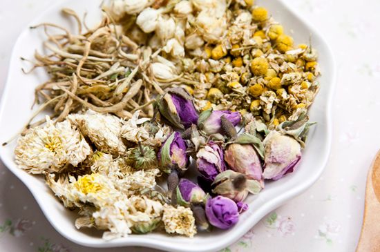 祛濕最有效的泡花茶，濕氣重適合泡什么花茶？