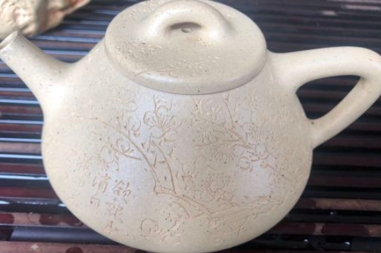 新買(mǎi)的紫砂壺為什么會(huì)裂，真的紫砂壺是不是很容易開(kāi)裂？