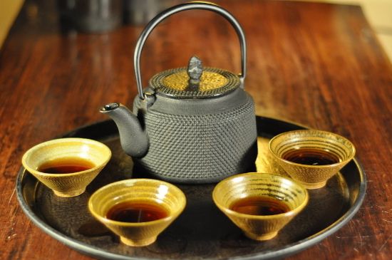 鐵壺生銹了怎么處理，如何防止鐵壺生銹