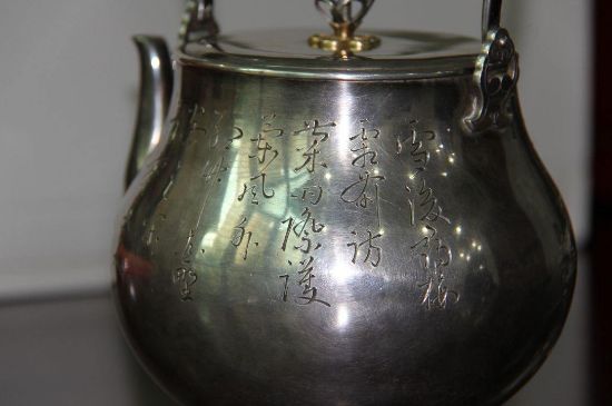 銀壺泡茶后為什么會變黑，銀壺內(nèi)膽發(fā)黑怎么辦