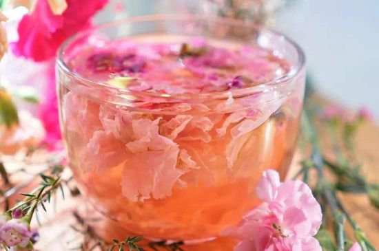 玫瑰花的最佳搭配，喝玫瑰花茶搭配什么喝好？