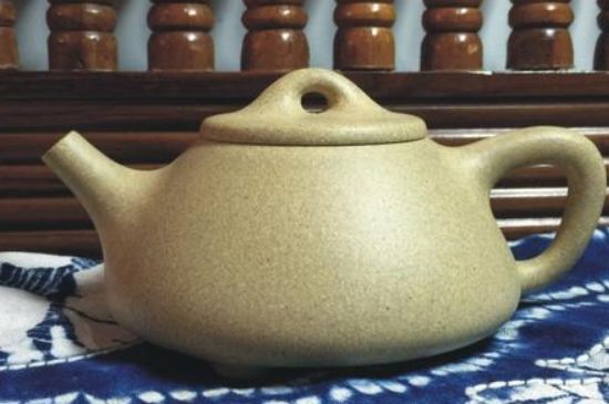本山綠泥怎么分辨真假，真正的本山綠泥紫砂壺怎么鑒別？