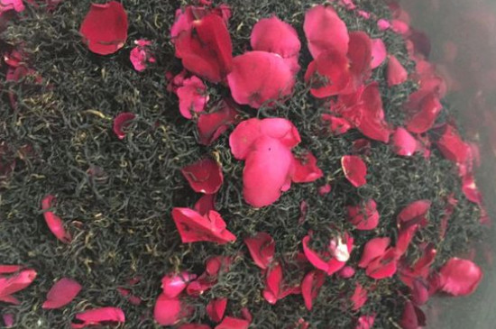 玫瑰花泡水喝的9大禁忌，喝玫瑰花茶有什么禁忌