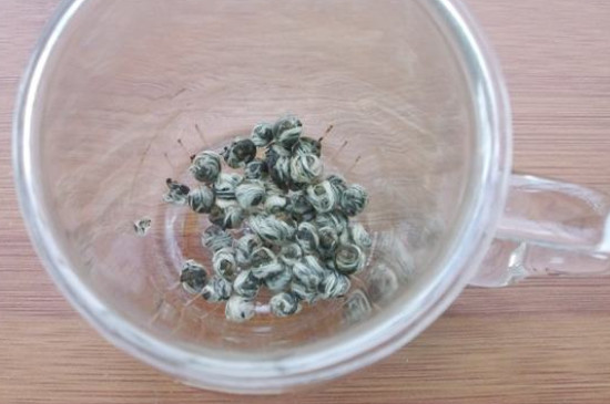 茉莉龍珠茶男人能喝嗎，男性夏季可以喝龍珠茶嗎