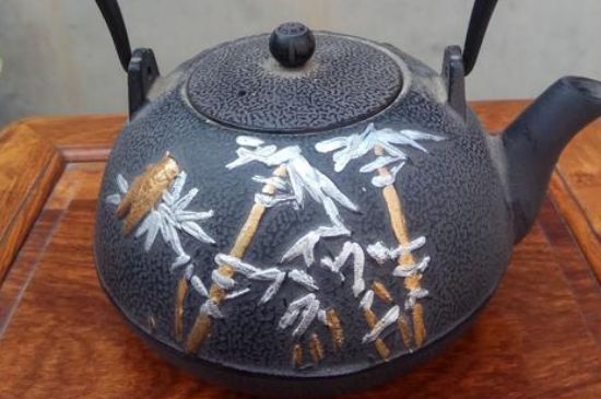 日本新鐵壺多少錢一個(gè)，如何選購鐵壺