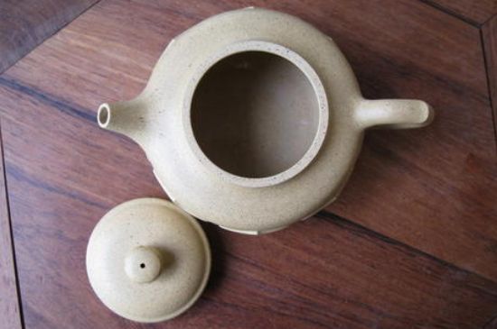本山綠泥怎么分辨真假，真正的本山綠泥紫砂壺怎么鑒別？