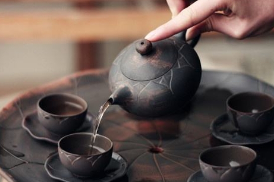 坭興陶主要泡什么茶，廣西坭興陶壺適合泡哪些茶？