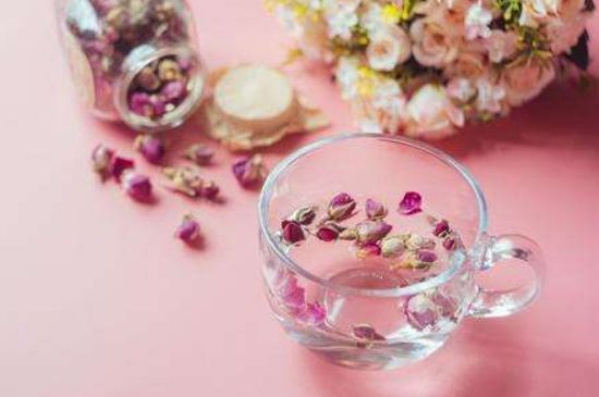 玫瑰花茶是應(yīng)該煮還是蒸，玫瑰花茶是不是煮一下效果更好？
