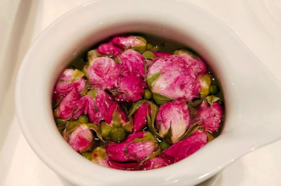 玫瑰花泡水喝的9大禁忌，喝玫瑰花茶有什么禁忌