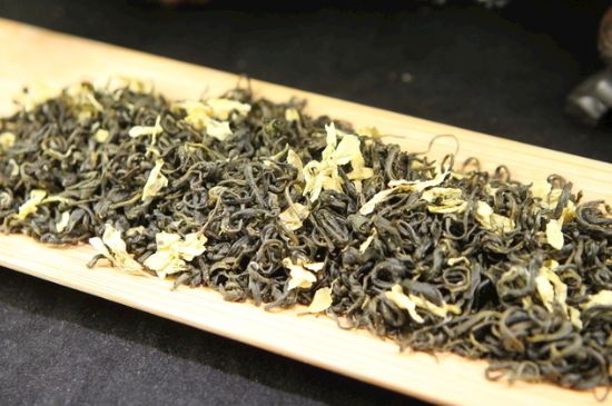 炒花飄雪是什么茶，花茶炒花是什么意思