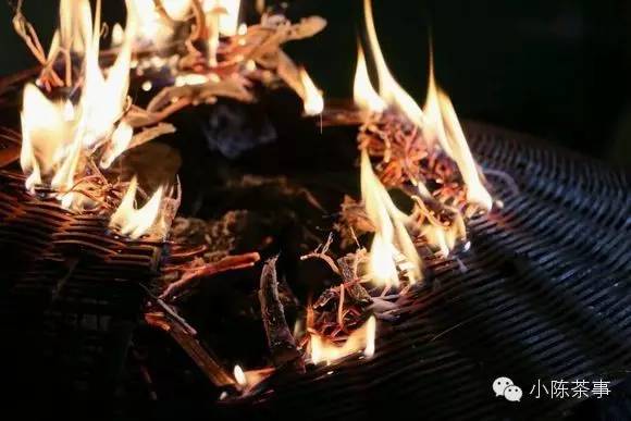 怎樣炭焙巖茶？揭秘武夷巖茶的炭焙技藝