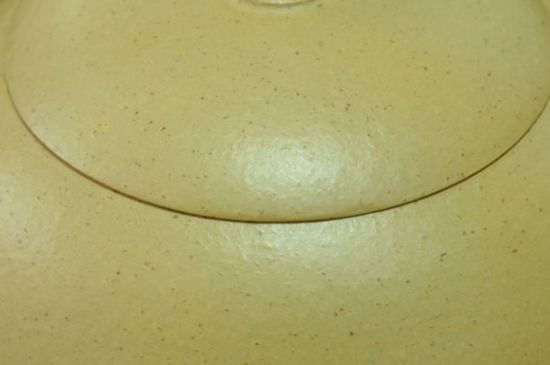 本山綠泥紫砂壺小黑點(diǎn)多嗎，真正本山綠泥會(huì)吐黑嗎？