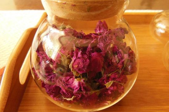 好玫瑰花茶多少錢一斤啊，玫瑰花茶價(jià)格多少錢合理？