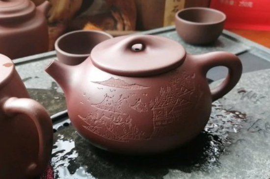 紫砂開(kāi)壺和不開(kāi)壺的區(qū)別，<a href=http://www.xkywd55.com/chaju/zisha/ target=_blank class=infotextkey>紫砂壺開(kāi)壺</a>的正確方法及開(kāi)壺建議