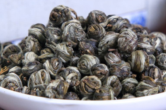 茉莉龍珠一次泡幾顆，茉莉龍珠一一杯放幾顆