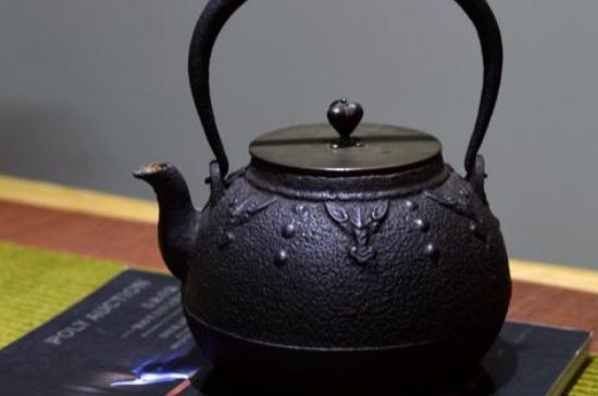 日本新鐵壺多少錢一個(gè)，如何選購鐵壺