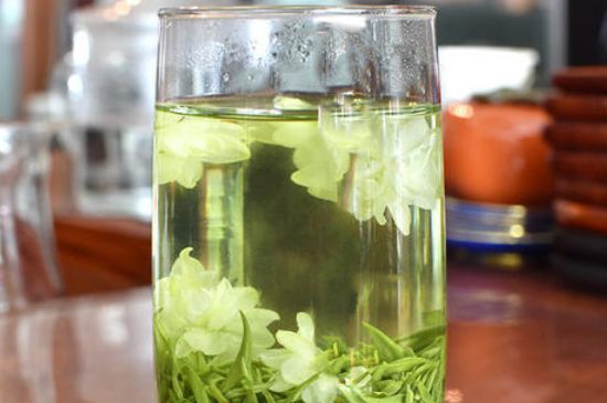 炒花飄雪是什么茶，花茶炒花是什么意思