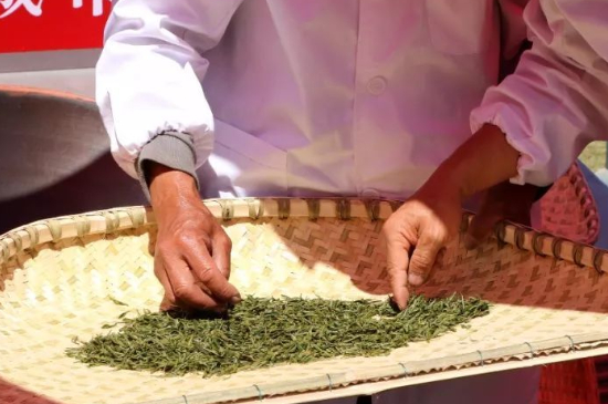 綠茶加工工藝流程圖，綠茶的加工制作包含哪幾個(gè)步驟？