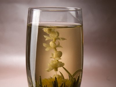 女孩喝茉莉茶的好處，茉莉花茶女生喝好嗎？