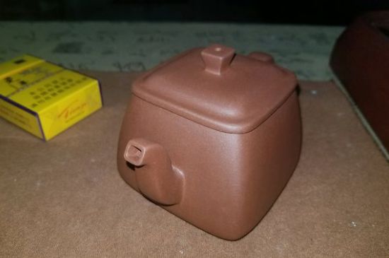 手工紫砂壺和模具壺有什么區(qū)別，快速鑒別手工壺模具壺