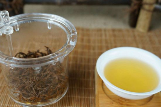 300塊錢的金駿眉能喝嗎，兩三百多金駿眉和一千多區(qū)別