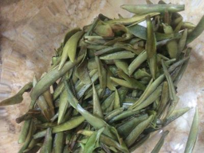 大紅袍好還是白茶好，福鼎白茶和大紅袍哪個貴？