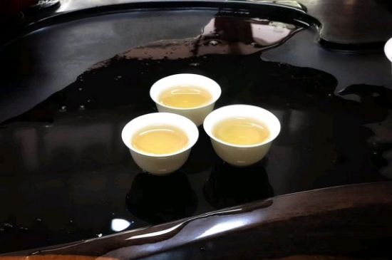 蜜蘭香好還是鴨屎香好，鳳凰單叢茶蜜蘭香和鴨屎香特點有哪些？