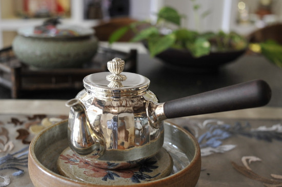 黑茶用什么壺煮最好，黑茶用什么煮效果好？