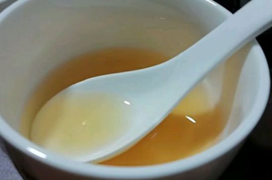 女人喝紅茶好還是喝普洱茶好，普洱茶和紅茶哪個適合女人喝