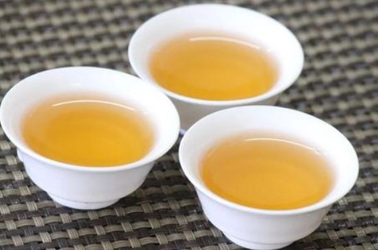 蜜蘭香和鴨屎香區(qū)別，鳳凰單樅鴨屎香vs蜜蘭香圖片對(duì)比