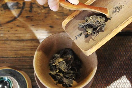 茯磚茶與普洱茶哪個好，茯茶和普洱茶口味區(qū)別