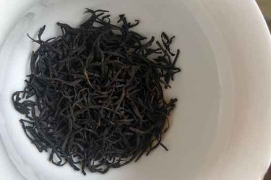 正山小種第一泡要倒掉嗎，正山小種能沖幾泡