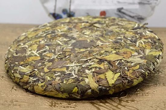 怎么撬老白茶茶餅不容易碎，福鼎白茶如何撬茶方法