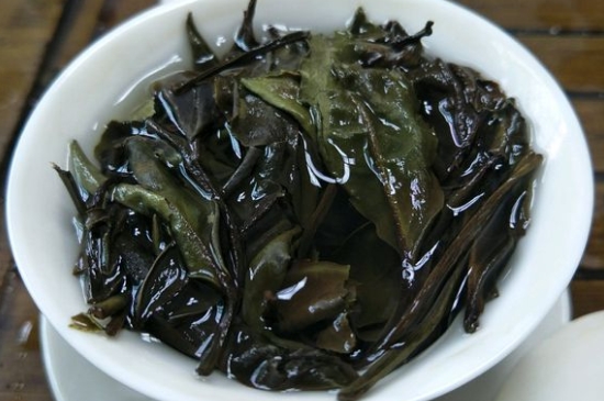 福鼎白茶貢眉和壽眉的區(qū)別，壽眉與貢眉有什么區(qū)別