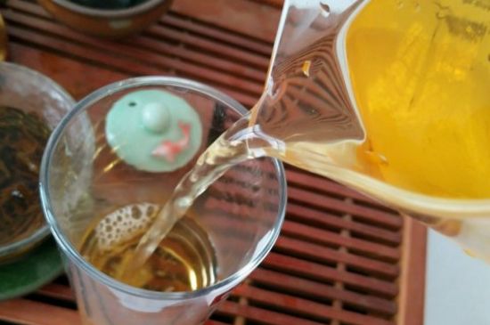 經(jīng)期喝紅茶有什么壞處，女性經(jīng)期可以喝紅茶嗎