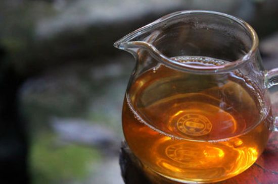 肉桂茶和大紅袍哪個貴，武夷山肉桂與大紅袍的價格比較