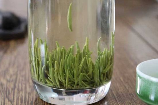 竹葉青和毛尖的區(qū)別，毛尖和竹葉青怎么分辨？