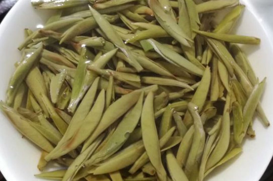 白毫銀針年份久的有什么香，陳年白毫銀針的香氣