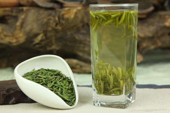 竹葉青和雀舌哪個(gè)貴，竹葉青茶貴嗎？