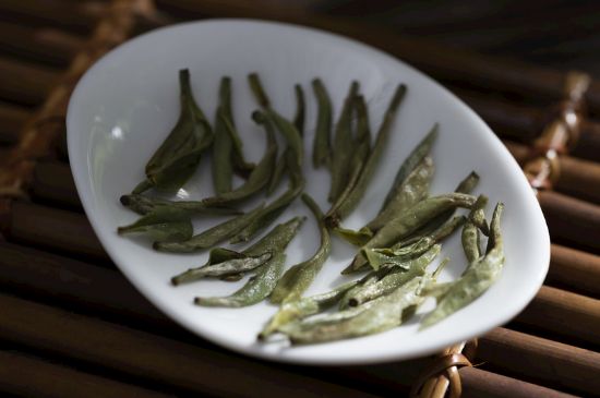 新白毫銀針和老白毫銀針的區(qū)別，新老白毫銀針的品質(zhì)特征