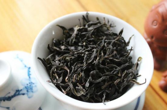 鋸朵仔跟鴨屎香哪個貴，鋸朵子和鴨屎香哪個好喝？